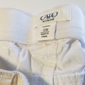 Plus size ladies capris